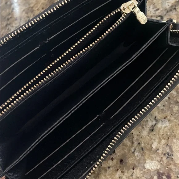 LV Style Black Embossed Monogram Zip Wallet large - Picture 5 of 8